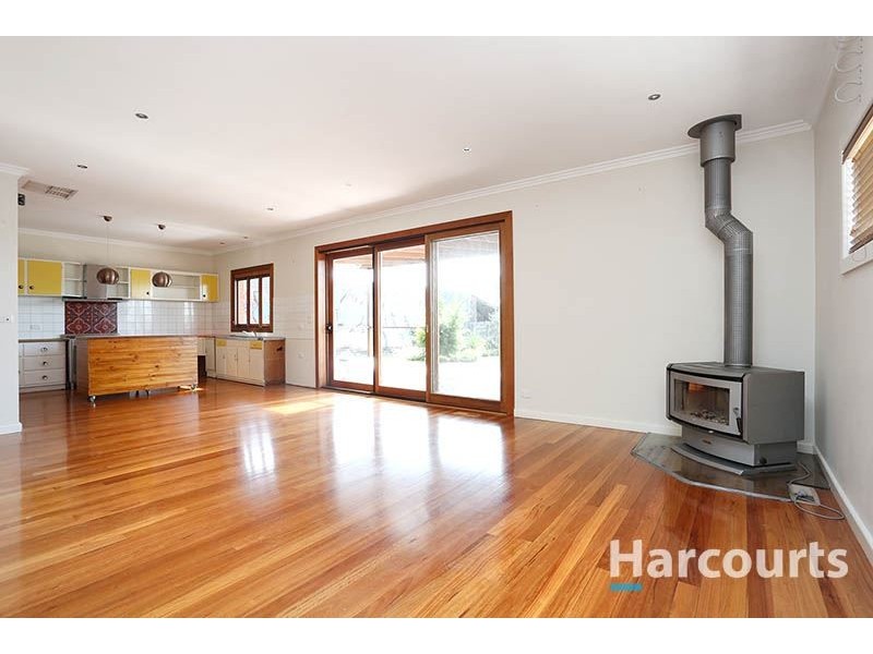 18 Highlands Road, Thomastown VIC 3074