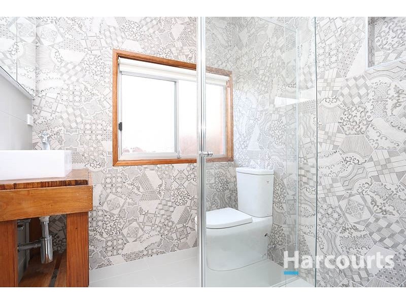 18 Highlands Road, Thomastown VIC 3074