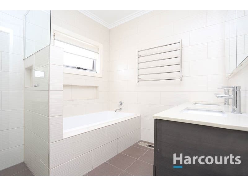 18 Highlands Road, Thomastown VIC 3074