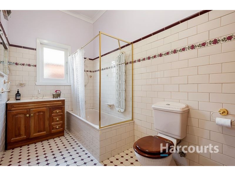 32 George Street, Reservoir VIC 3073