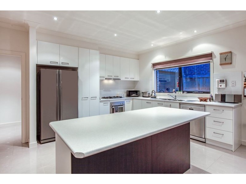 8 Maremma Drive, Mernda VIC 3754