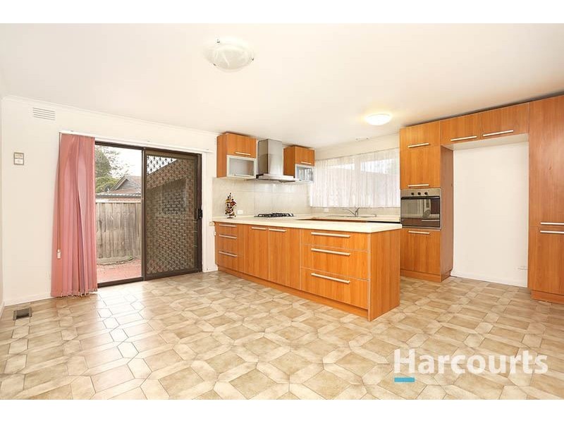 9 Winchester Avenue, Epping VIC 3076