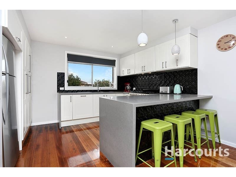 10 Winamurra Crescent, Thomastown VIC 3074