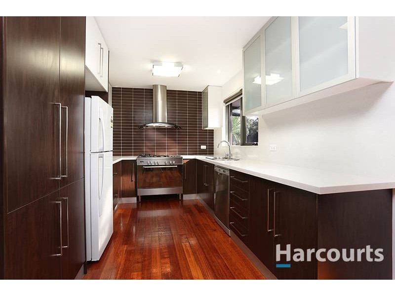 2/13 Travers Street, Thomastown VIC 3074