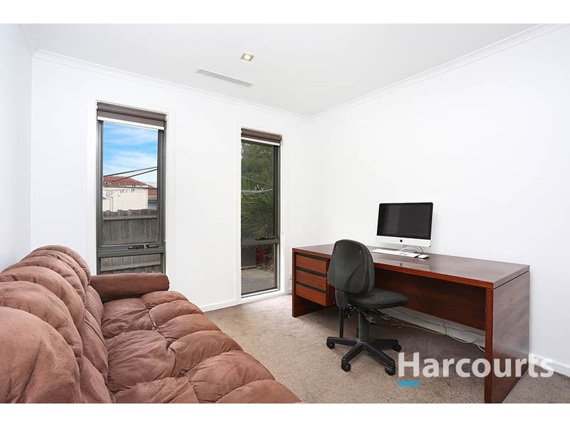 2/13 Travers Street, Thomastown VIC 3074