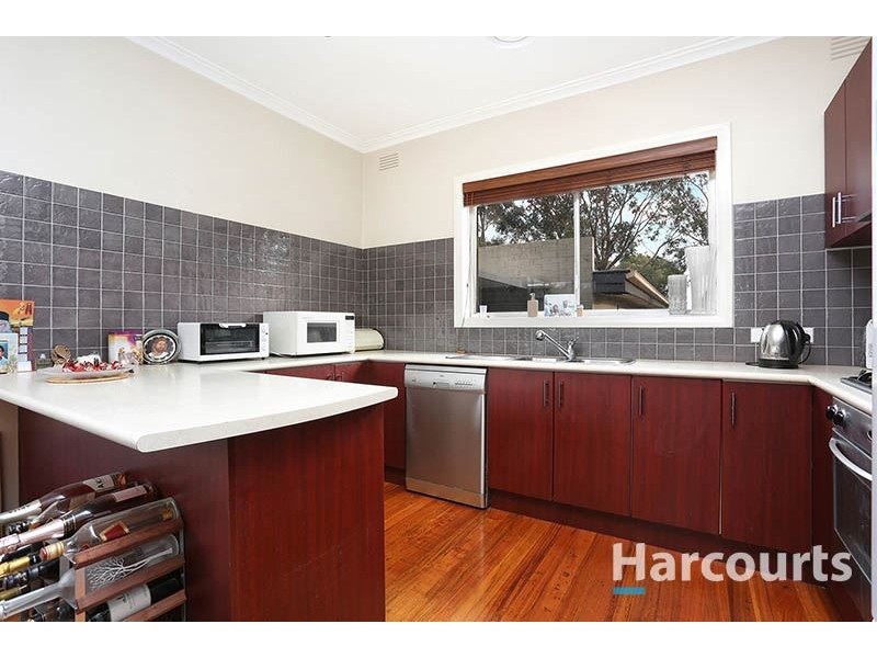 7 Festival Grove, Lalor VIC 3075