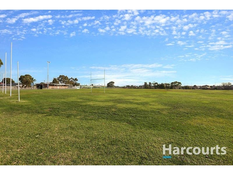 7 Festival Grove, Lalor VIC 3075