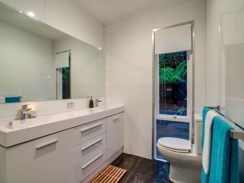 9 Harrison Street, The Basin VIC 3154