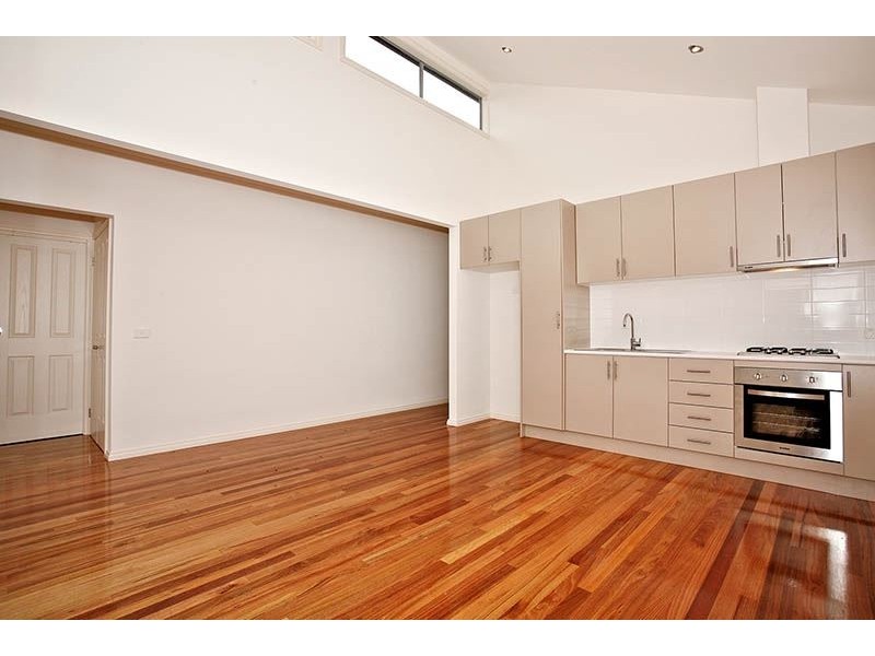 5/88 Purinuan Road, Reservoir VIC 3073