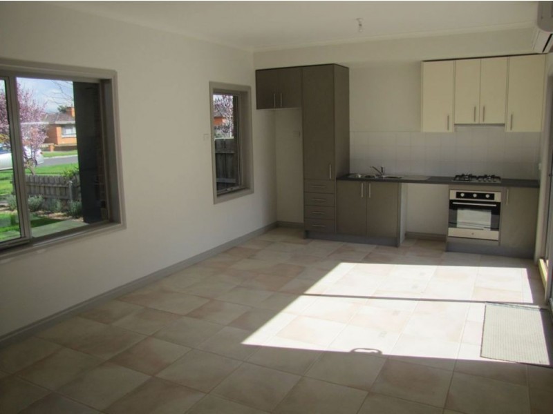 6/58-60 Memorial Avenue, Epping VIC 3076