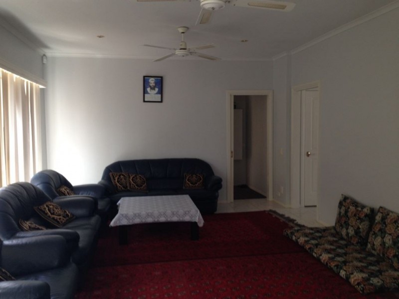 7 Linton Drive, Thomastown VIC 3074