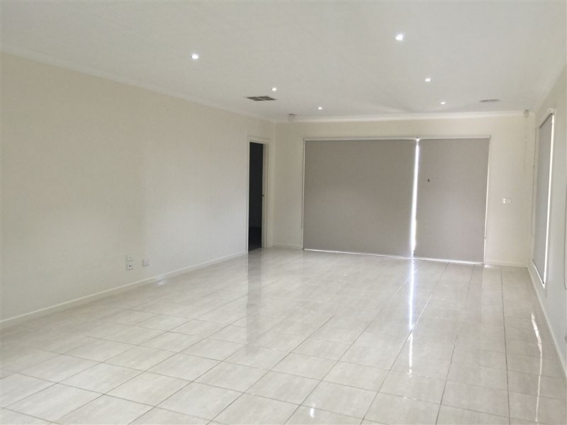 74 Gatestone Road, Epping VIC 3076