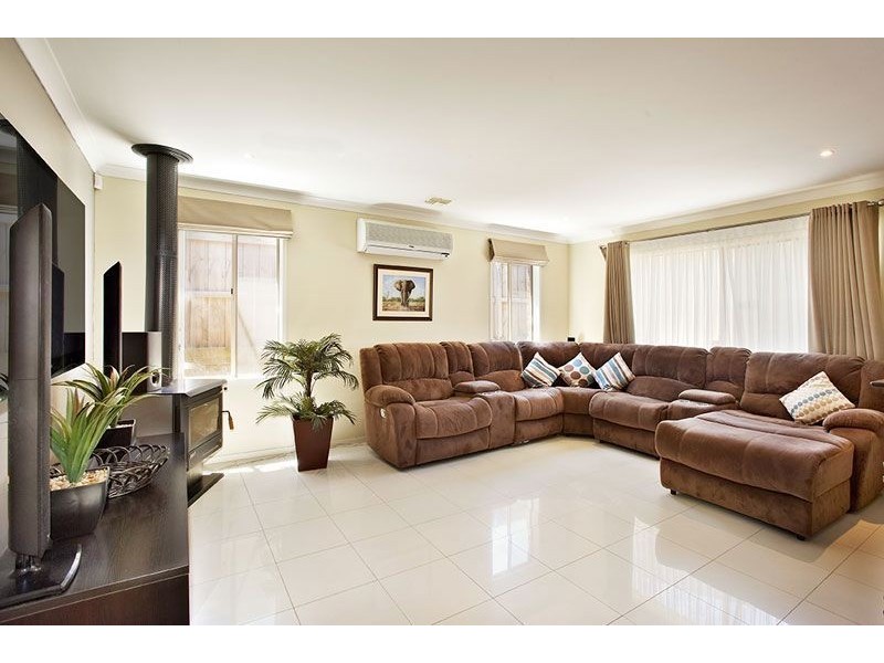 4 Parlette Terrace, South Morang VIC 3752