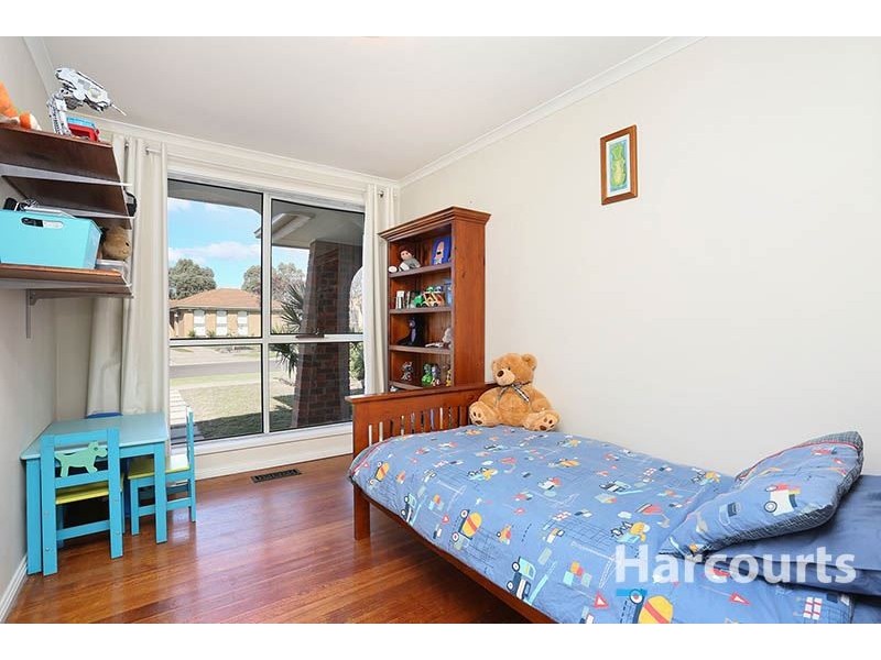 30 Cumberland Crescent, Thomastown VIC 3074