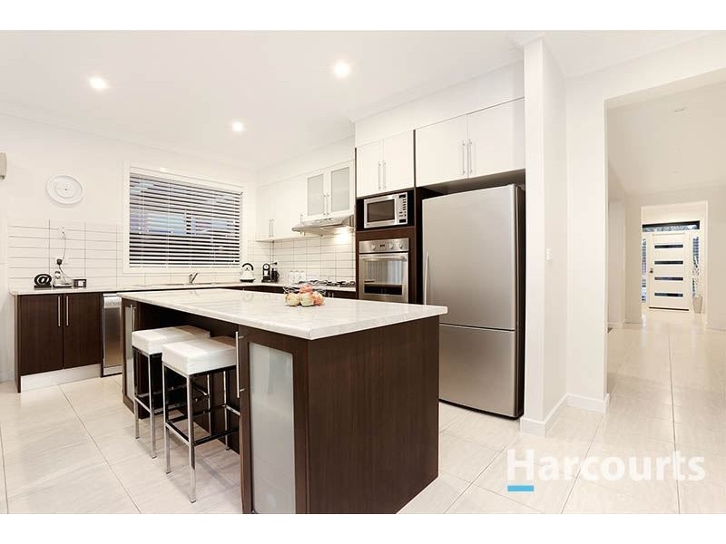 23 Poppy Drive, South Morang VIC 3752