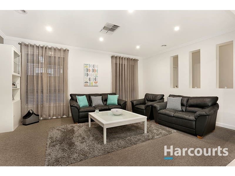 23 Poppy Drive, South Morang VIC 3752