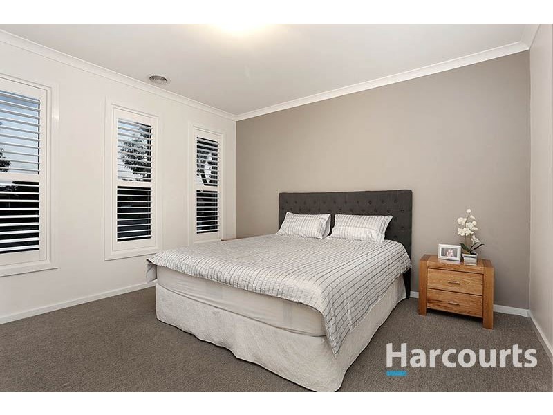 23 Poppy Drive, South Morang VIC 3752
