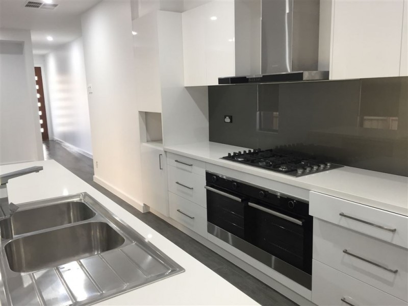 2 Daron Link, Lalor VIC 3075