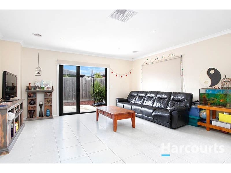 13 Breakwater Drive, Doreen VIC 3754