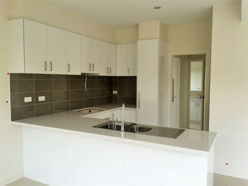 1/8 Edgewood Close, Thomastown VIC 3074