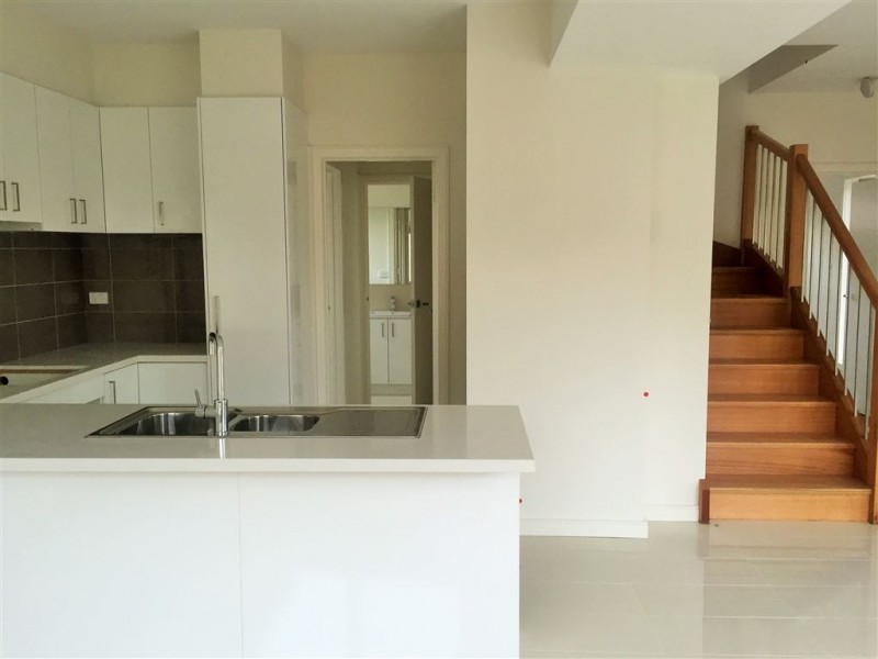 1/8 Edgewood Close, Thomastown VIC 3074