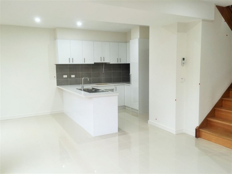 1/8 Edgewood Close, Thomastown VIC 3074