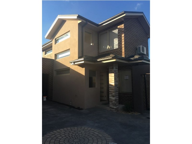 2/8 Edgewood Close, Thomastown VIC 3074