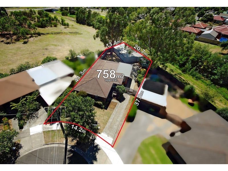 12 Midholm Court, Thomastown VIC 3074