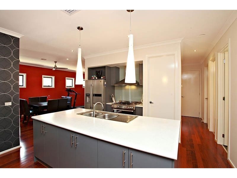 14 Snugburgh Way, Epping VIC 3076