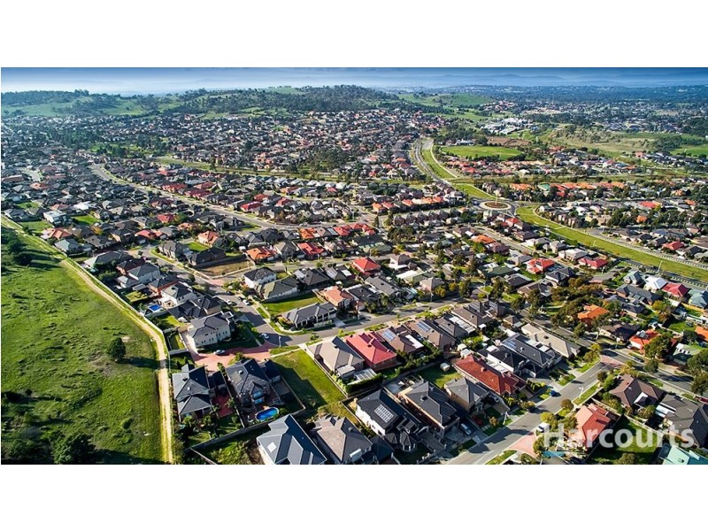 15 Lyons Rise, South Morang VIC 3752