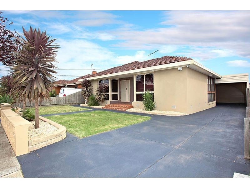 5 McPhee Court, Thomastown VIC 3074