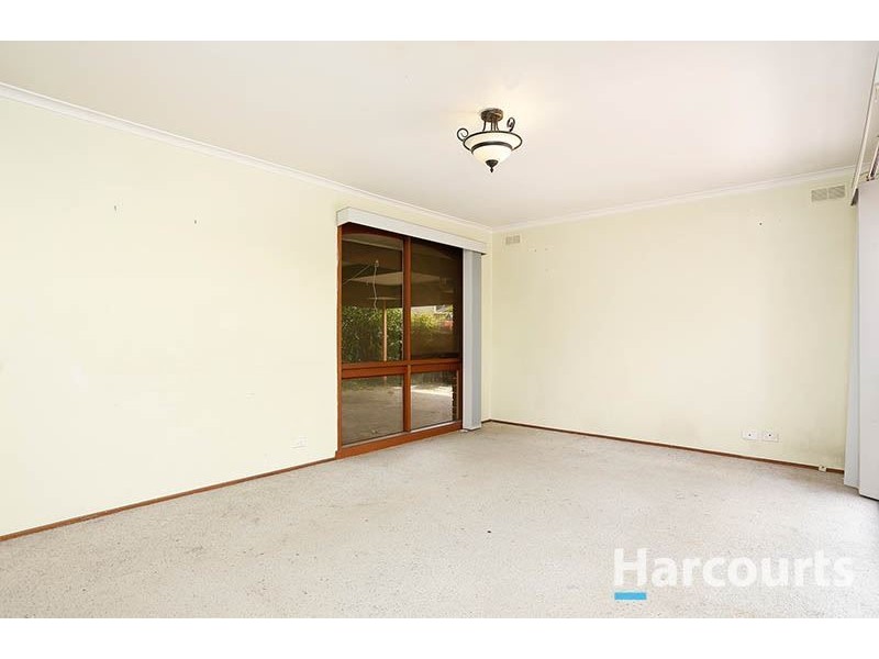 15 Winter Court, Mill Park VIC 3082