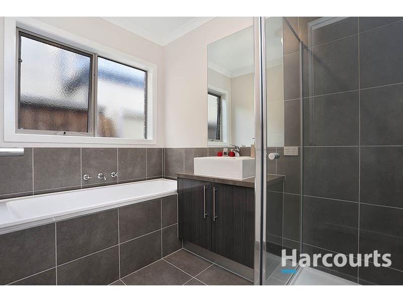 16 O’Callaghan Avenue, Lalor VIC 3075