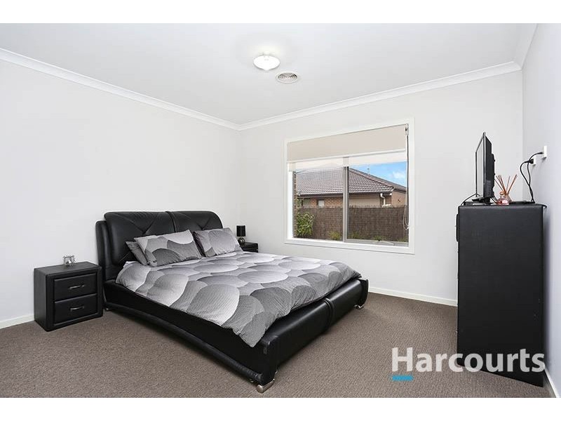 16 O’Callaghan Avenue, Lalor VIC 3075