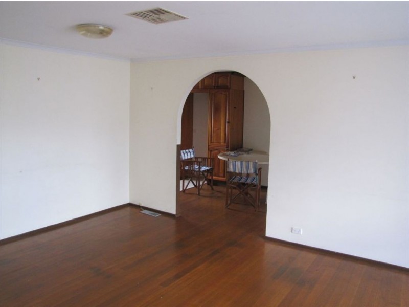 4 Fiesta Court, Thomastown VIC 3074