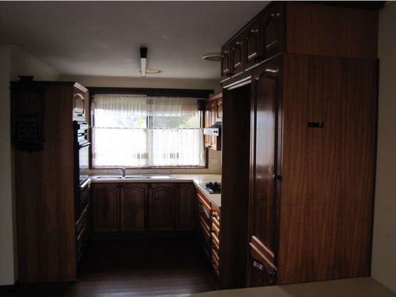 4 Fiesta Court, Thomastown VIC 3074