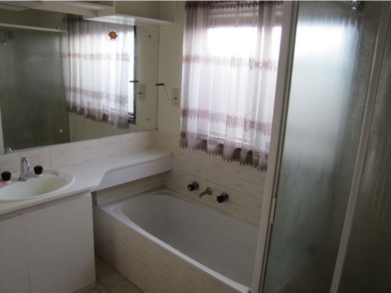 4 Fiesta Court, Thomastown VIC 3074