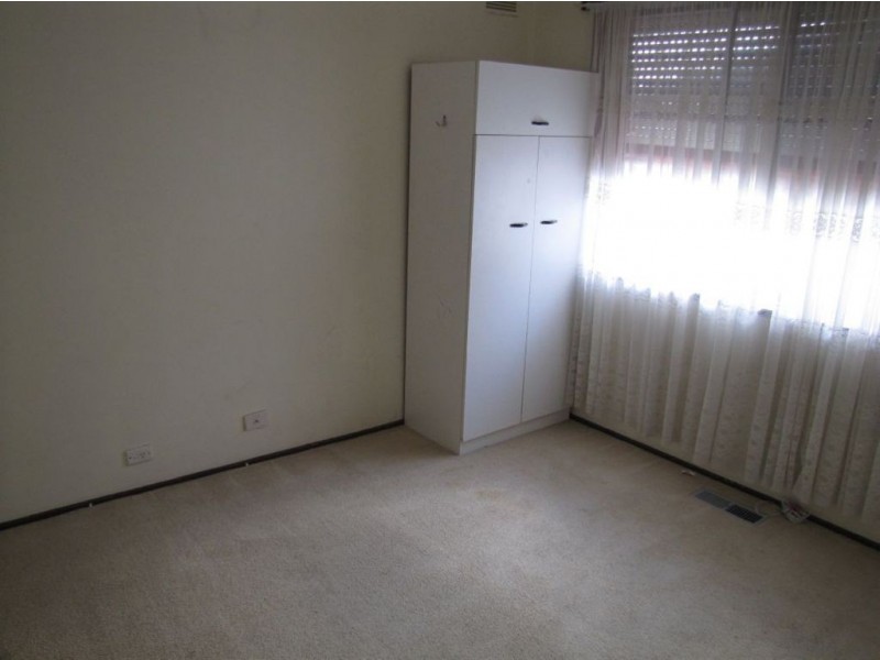 4 Fiesta Court, Thomastown VIC 3074