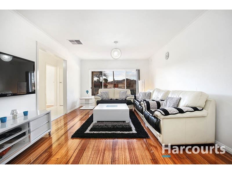 1 Karingal Way, Thomastown VIC 3074