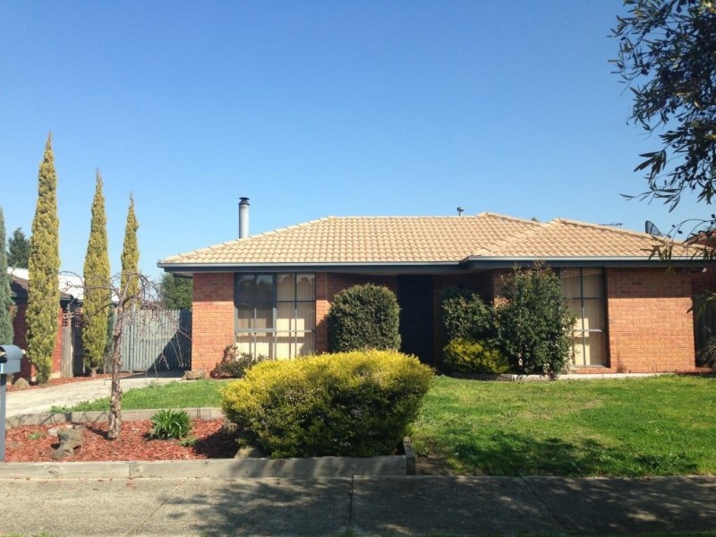 11 Carbon  Crescent, Mill Park VIC 3082