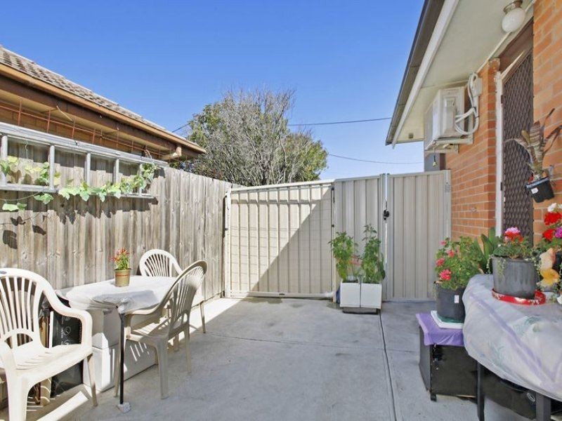 1/62 Coulstock Street, Epping VIC 3076
