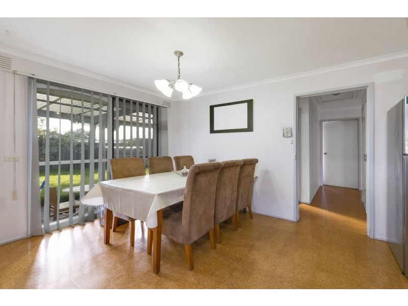 9 Pinnacle Court, Lalor VIC 3075