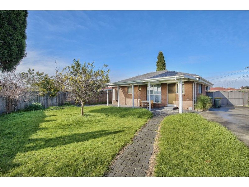 9 Pinnacle Court, Lalor VIC 3075