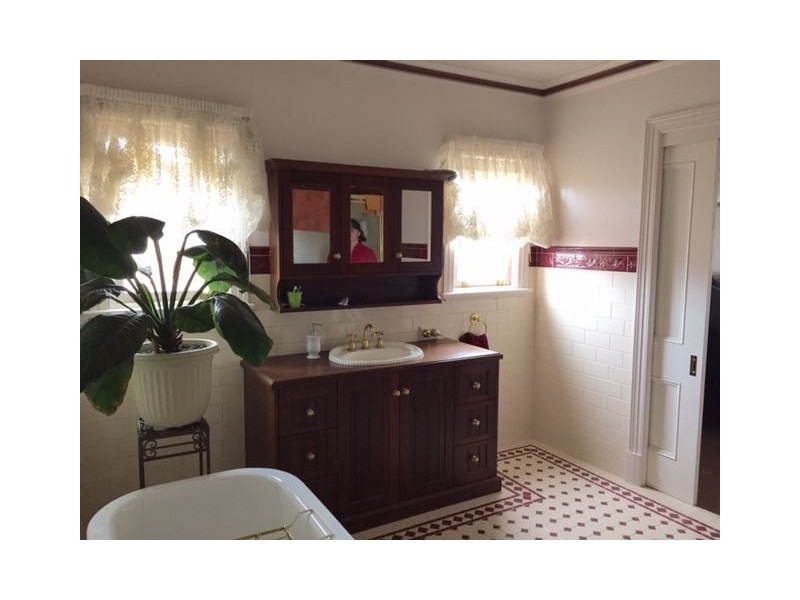 33A Goldsmith Avenue, Preston VIC 3072