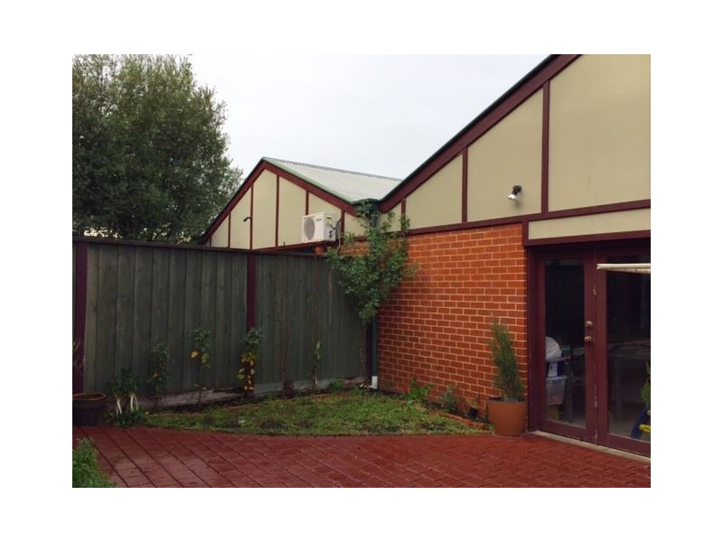 33A Goldsmith Avenue, Preston VIC 3072