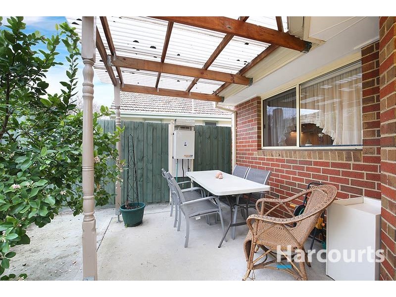 8B Newton Crescent, Lalor VIC 3075