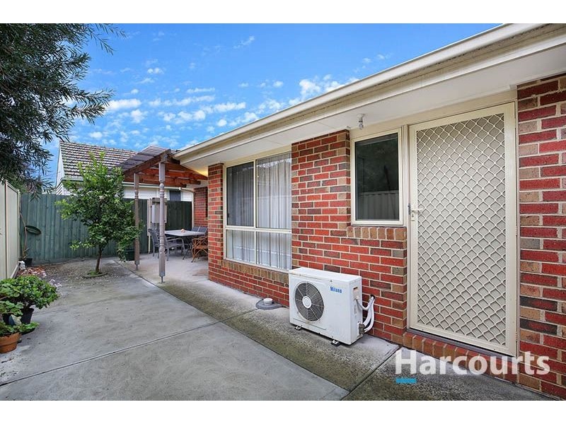 8B Newton Crescent, Lalor VIC 3075
