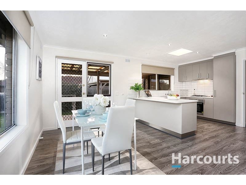 2 Debbie Court, Mill Park VIC 3082