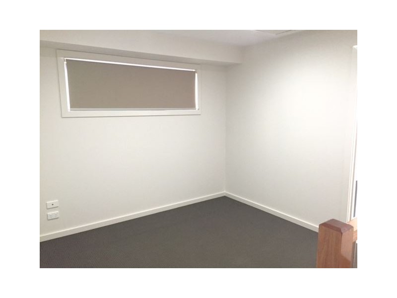 4/13 Blainey Crescent, Epping VIC 3076