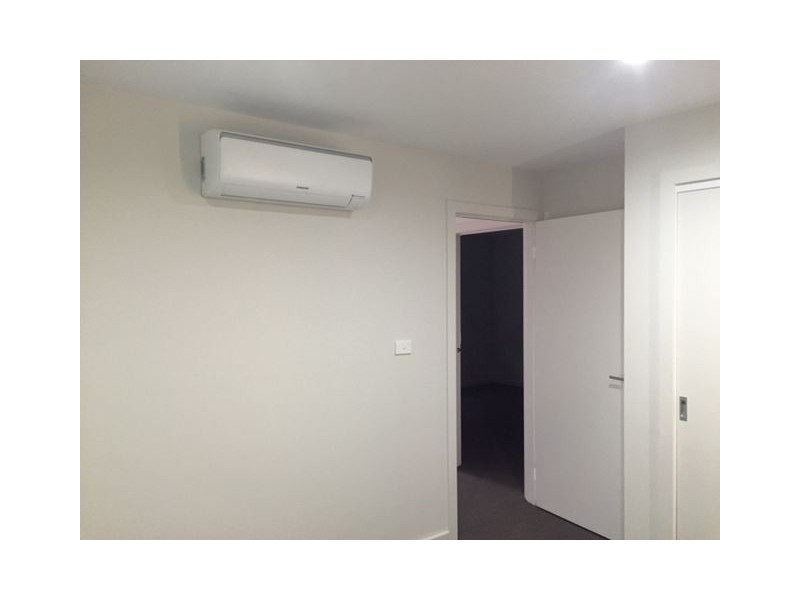 4/13 Blainey Crescent, Epping VIC 3076